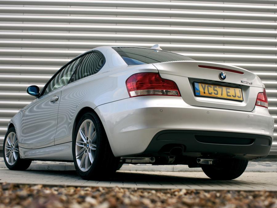  BMW 123d Coupe 2008 года  (фото 2 из 8)